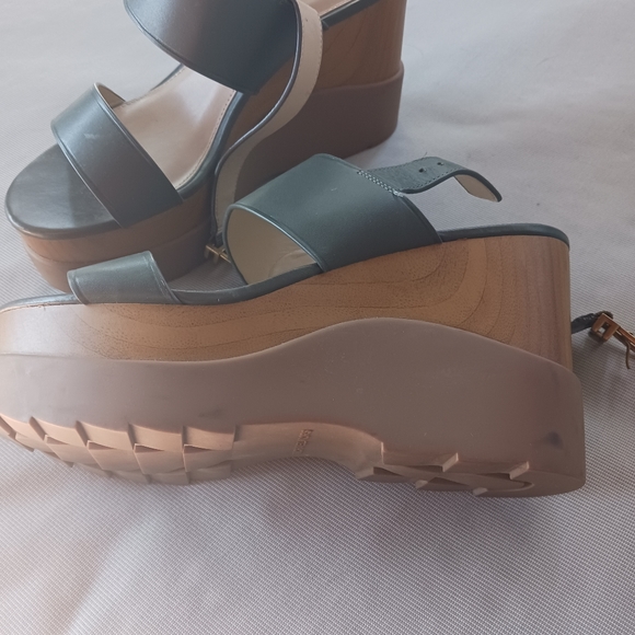 Sandals - Leather upper - Picture 6 of 8